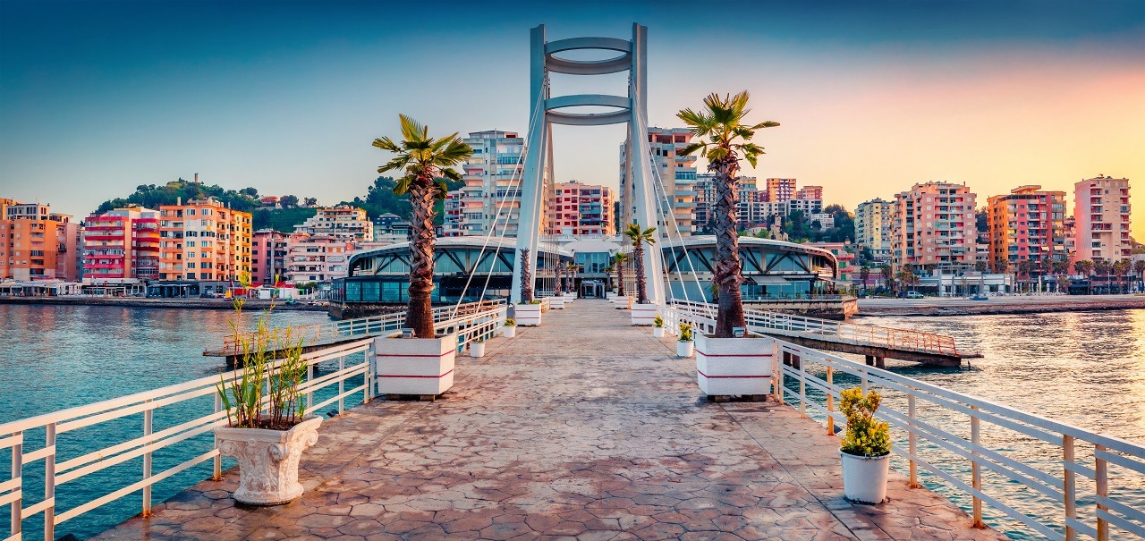 Golem Albania Gdzie Si Znajduje I Co Oferuje Turystom 